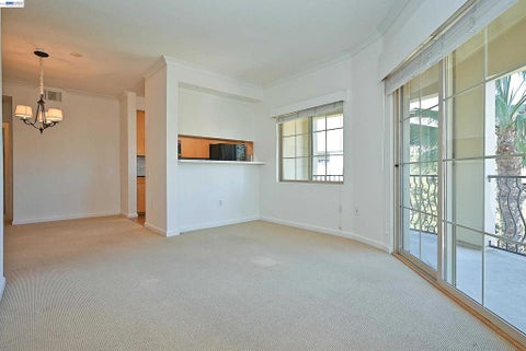 Tiny photo for 1315 Alma Ave AVE #361, Walnut Creek, CA 94596 (MLS # 41151587)