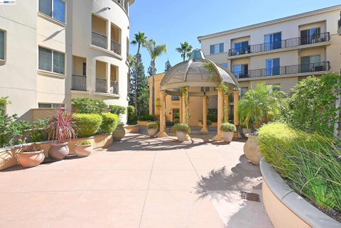 Tiny photo for 1315 Alma Ave AVE #361, Walnut Creek, CA 94596 (MLS # 41151587)
