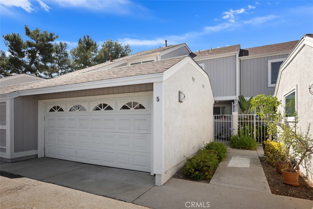 5 Sage Hill Lane
