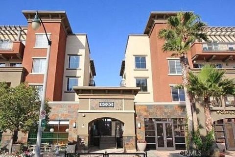 Photo of 6020 Seabluff Drive #402, Playa Vista, CA 90094 (MLS # OC26112653)