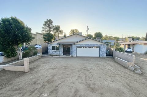 Photo of 15925 Winchester Way, Riverside, CA 92508 (MLS # IV25226980) Photo of 15925 Winchester Way, Riverside, CA 92508 (MLS # IV25226980)
