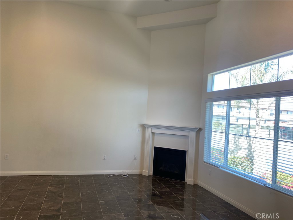 DALE VILLAS - Residential Lease