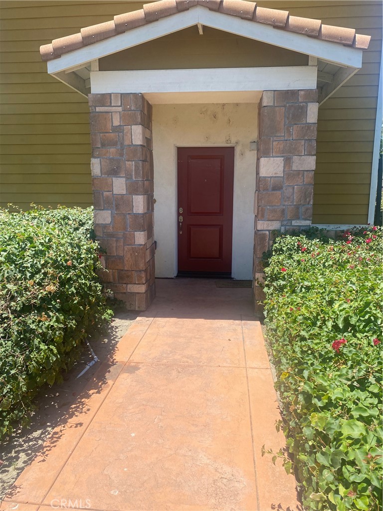 DALE VILLAS - Residential Lease