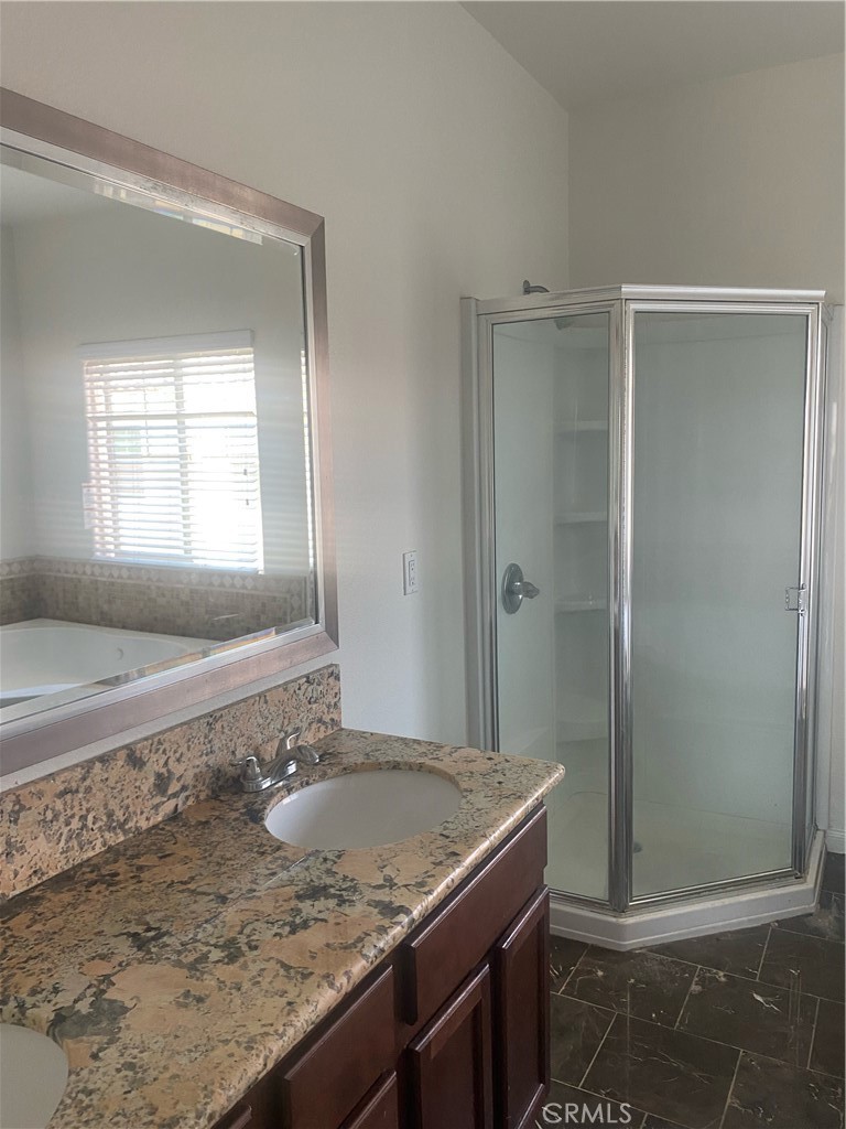 DALE VILLAS - Residential Lease