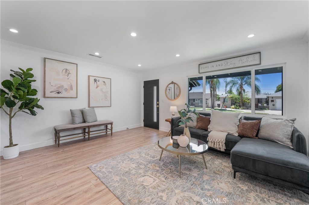 212 Oak Place