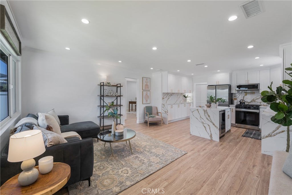 212 Oak Place