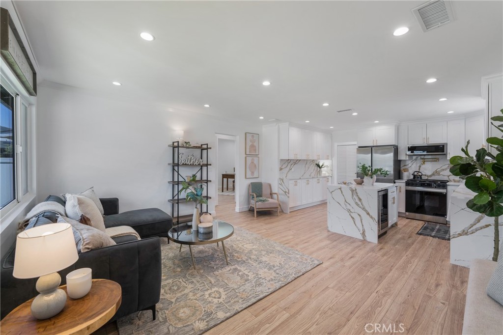 212 Oak Place