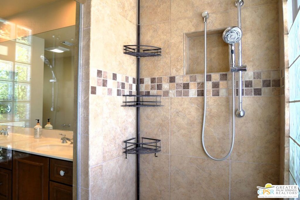 Date Palm Estates - Residential Lease