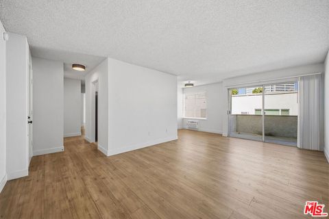Photo of 1352 S Carmelina Avenue #311, Los Angeles, CA 90025 (MLS # 26633151)