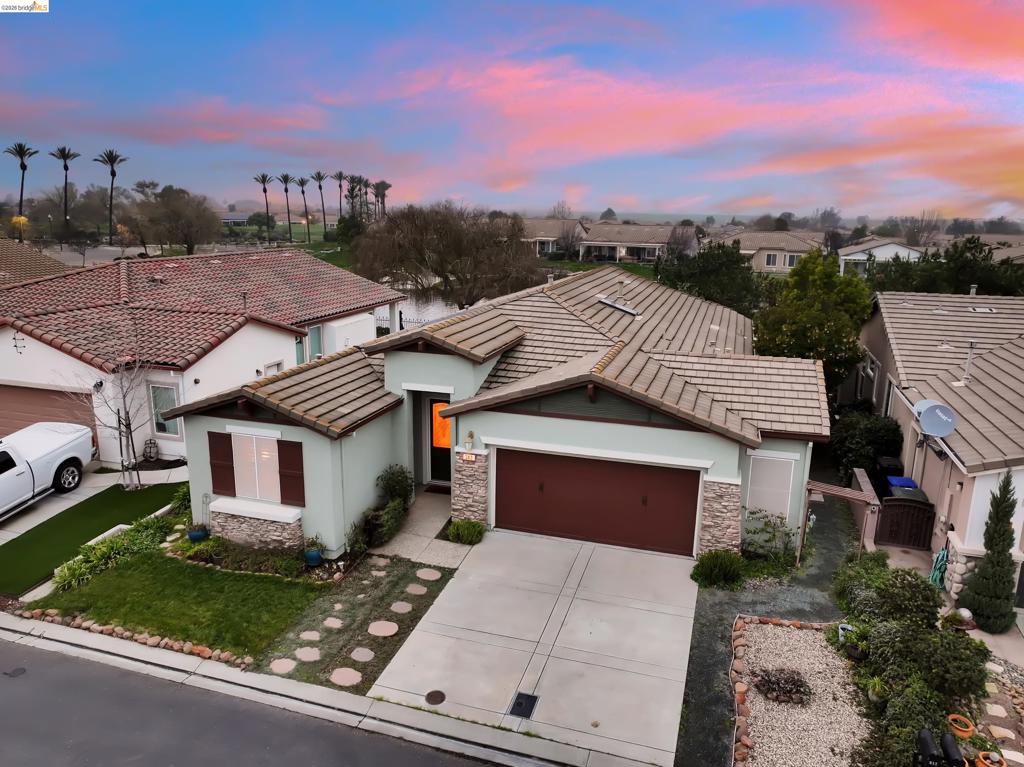342 Desert Forest Ct