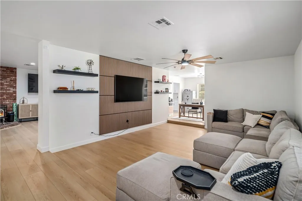 Lancaster, California 93536, United States, 4 Bedrooms Bedrooms, ,2 BathroomsBathrooms,Residential,Active,201307