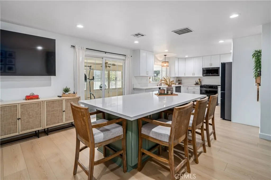 Lancaster, California 93536, United States, 4 Bedrooms Bedrooms, ,2 BathroomsBathrooms,Residential,Active,201307