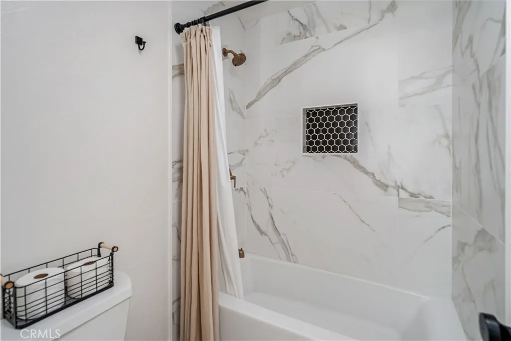 Lancaster, California 93536, United States, 4 Bedrooms Bedrooms, ,2 BathroomsBathrooms,Residential,Active,201307