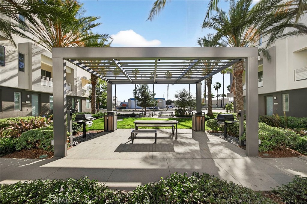 Sol at A-Town - Residential