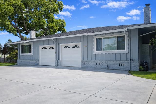 1090 White Drive