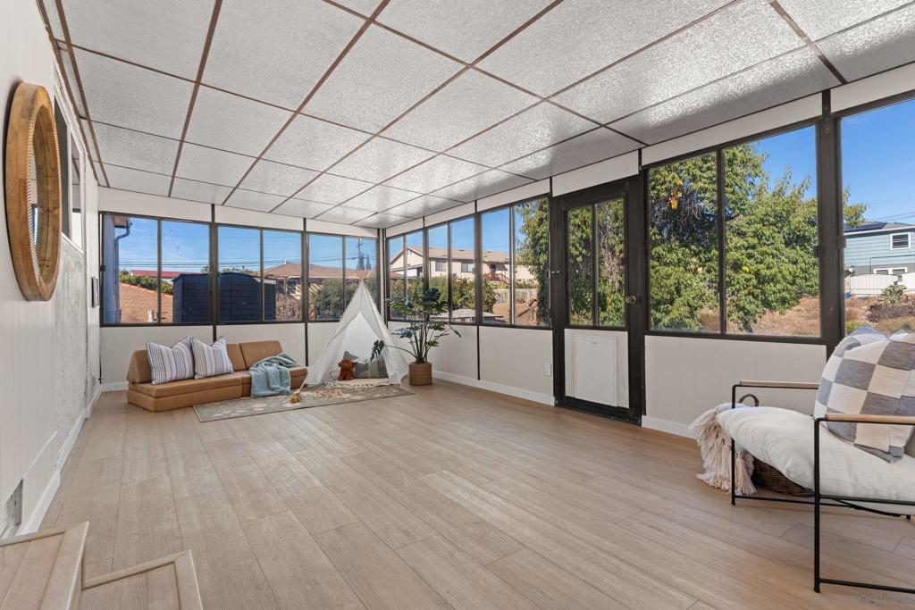 Paradise Hills - Residential