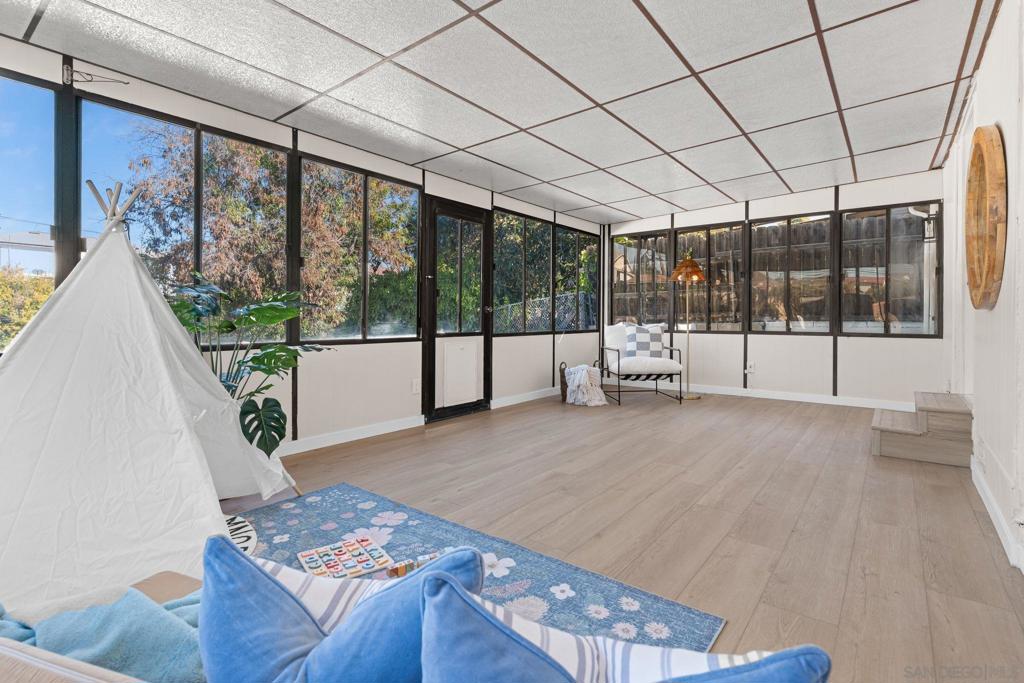 Paradise Hills - Residential