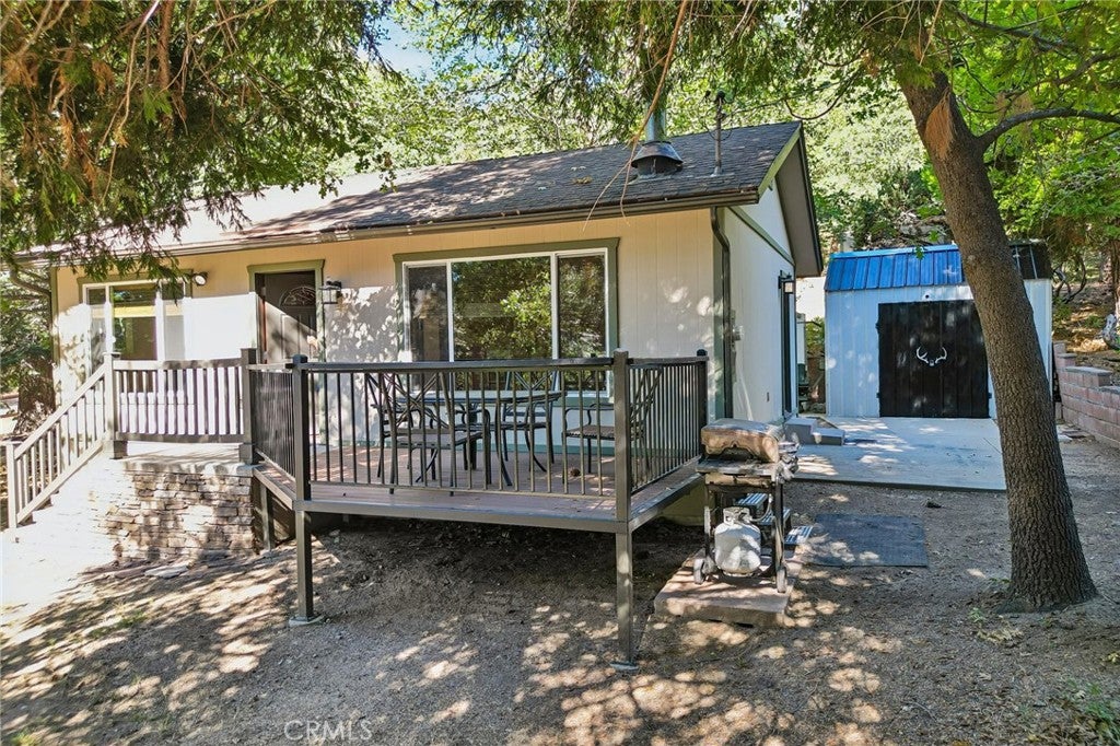 6028 Lake