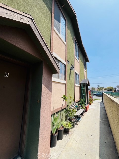 215 S 5th Street