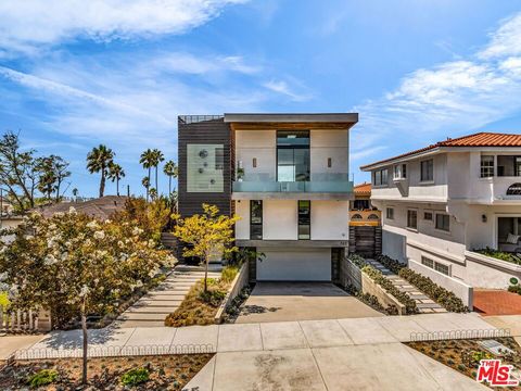 Photo of 703 N Lucia Avenue, Redondo Beach, CA 90277 (MLS # 25584455) Photo of 703 N Lucia Avenue, Redondo Beach, CA 90277 (MLS # 25584455)