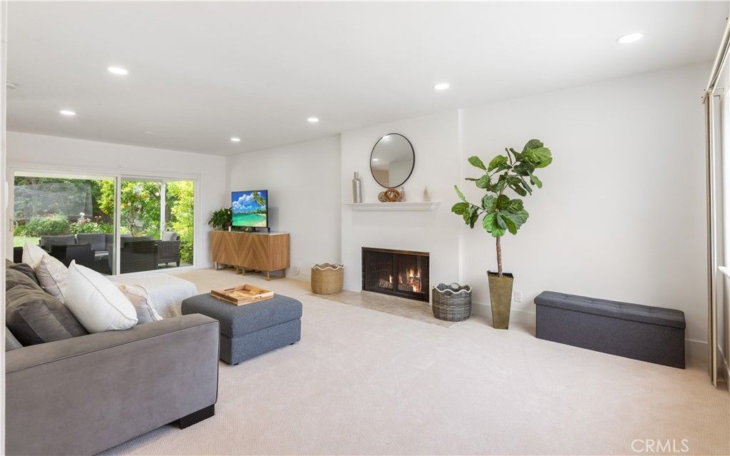 Photo of 27655 Avenida Del Mesa, Rancho Palos Verdes, CA 90275 (MLS # SB26080684)