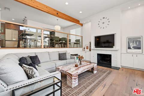 Photo of 954 20th Street #B, Santa Monica, CA 90403 (MLS # 26868565)