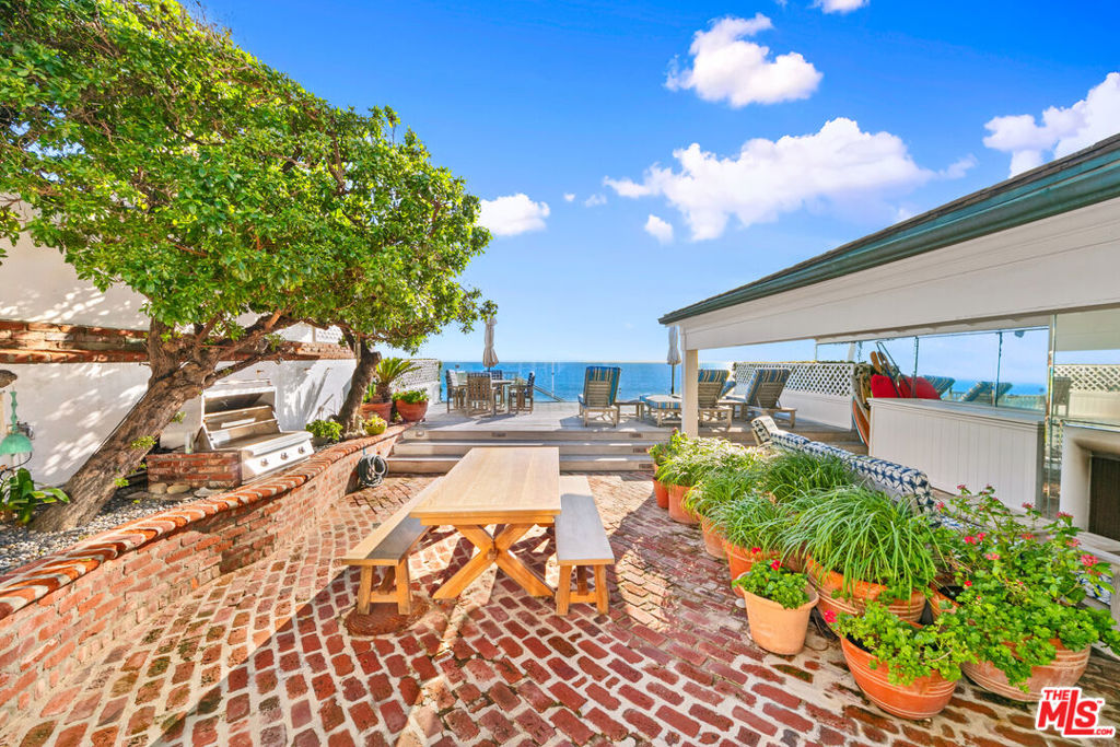 23648 Malibu Colony Road