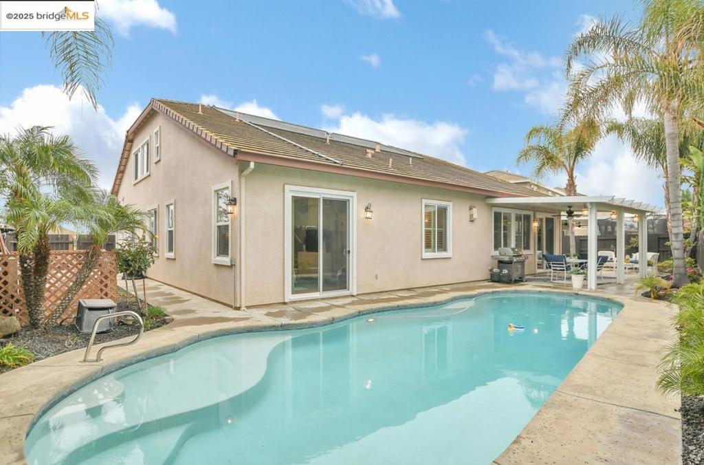 DISCOVERY  BAY - Residential