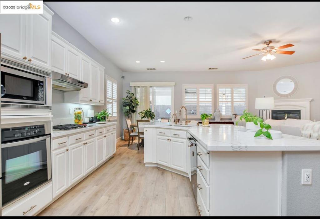 DISCOVERY  BAY - Residential