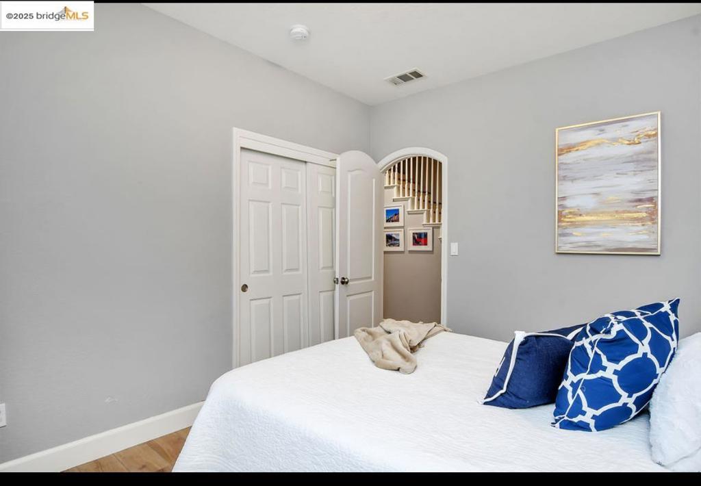 DISCOVERY  BAY - Residential