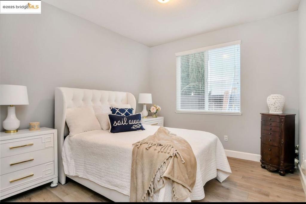 DISCOVERY  BAY - Residential