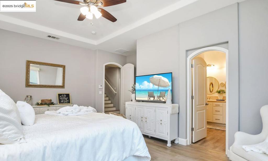 DISCOVERY  BAY - Residential