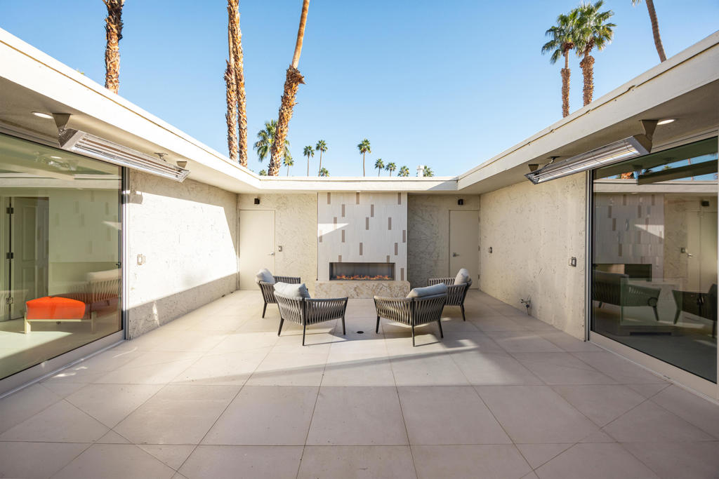 Indian Wells C.C. - Residential