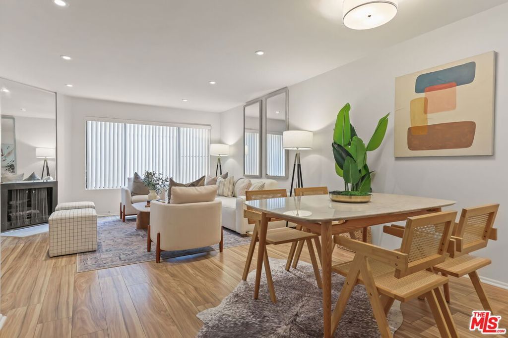 Photo of 4125 Inglewood Boulevard #10, Los Angeles, CA 90066 (MLS # 26636233)