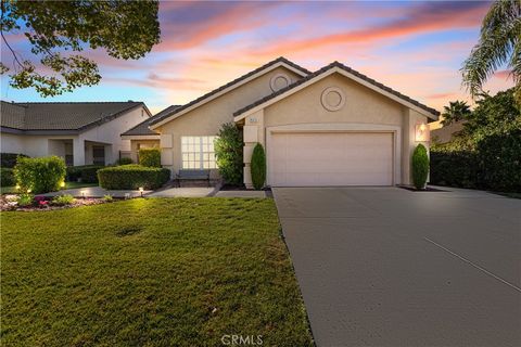 Photo of 924 Riverview Dr, Redlands, CA 92374 (MLS # IV25257647)