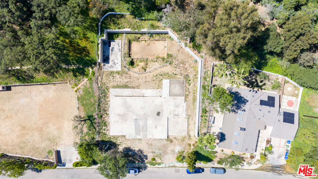 1303 Marinette Road
