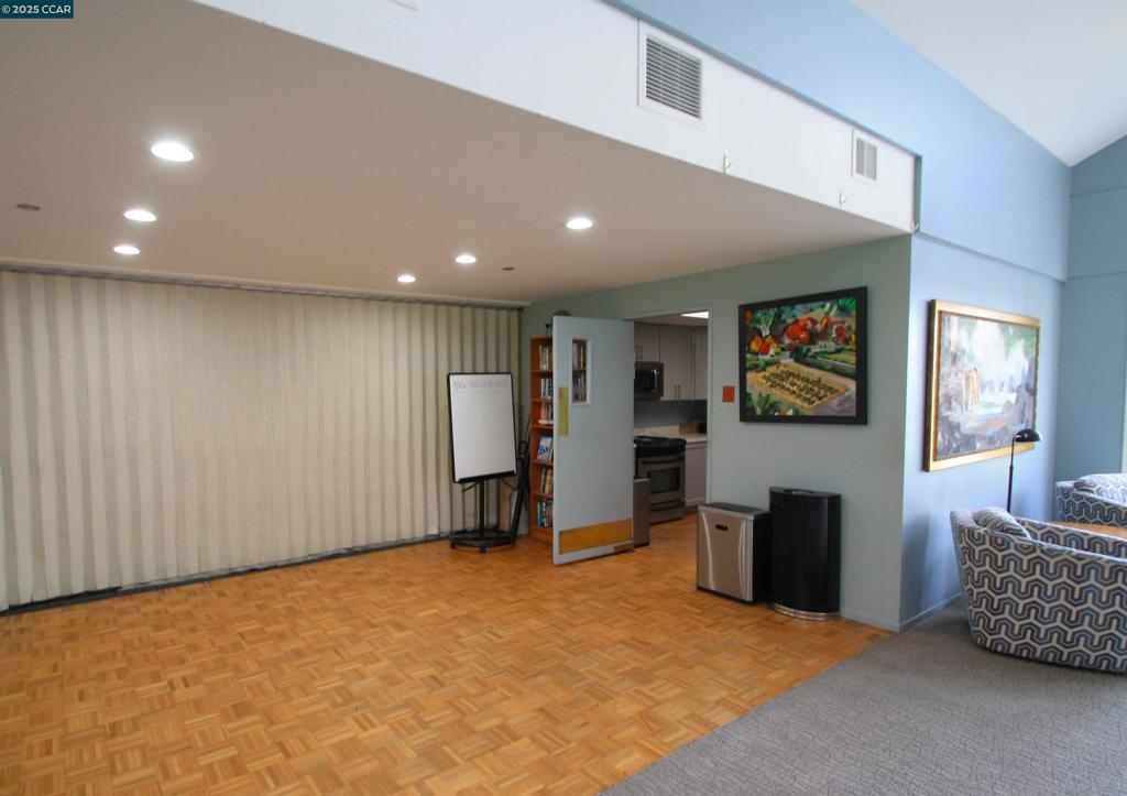 BRICKYARD LANDNG - Residential