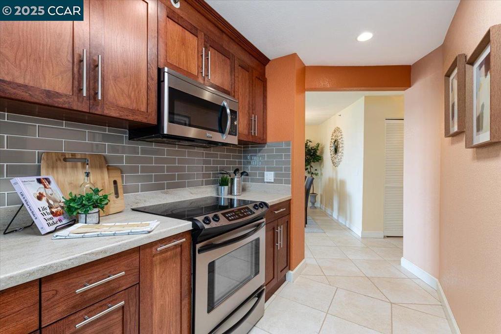 BRICKYARD LANDNG - Residential