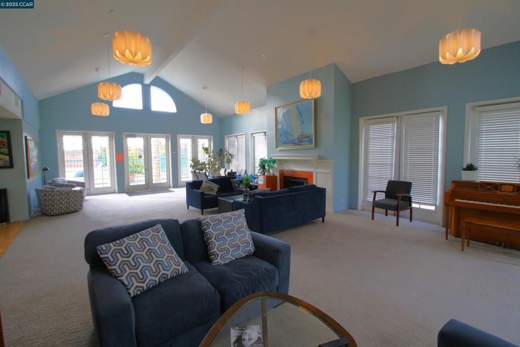 BRICKYARD LANDNG - Residential
