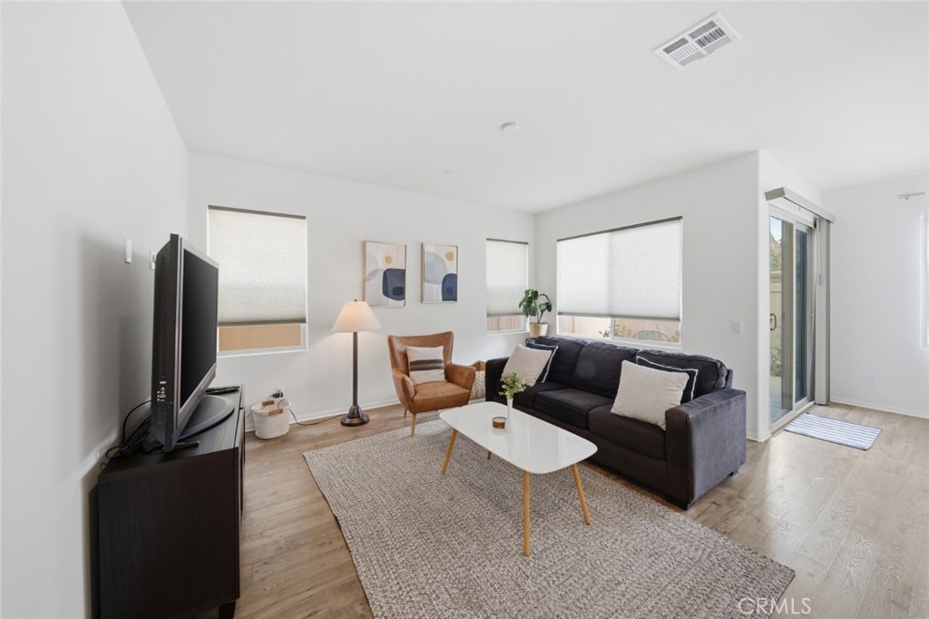 11832 Greenbrier Lane