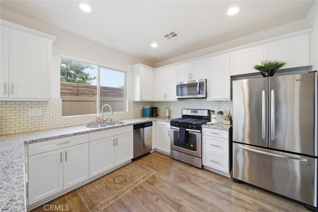 11832 Greenbrier Lane