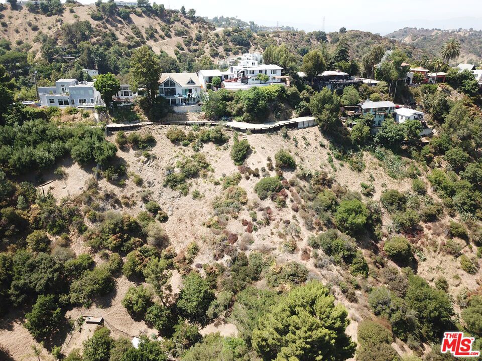 2072 N Lewis Terrace