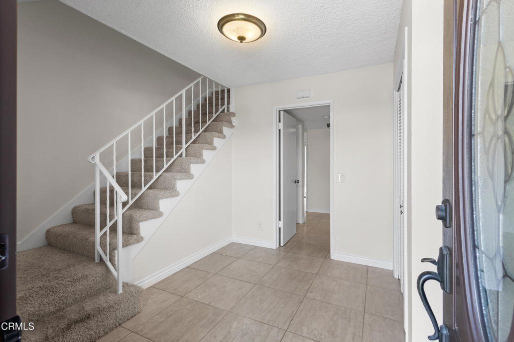Properties 1566 Cipres Court