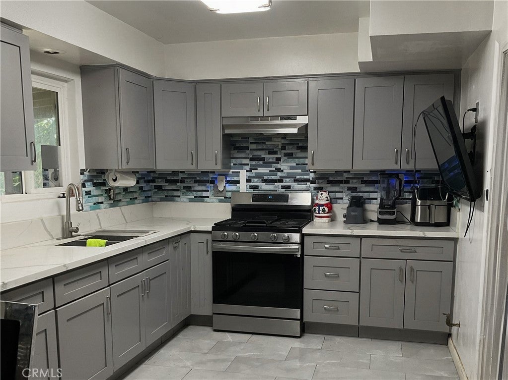 17669 Pinedale