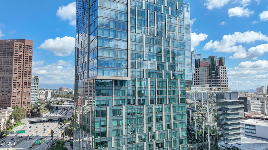 889 Francisco Street 802, Los Angeles CA 90017