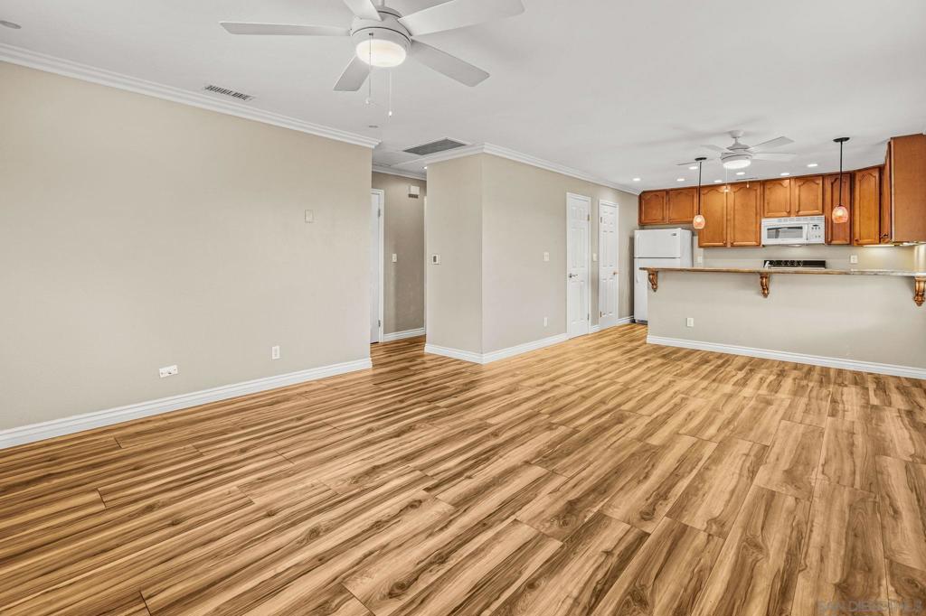 10401 Caminito Rimini