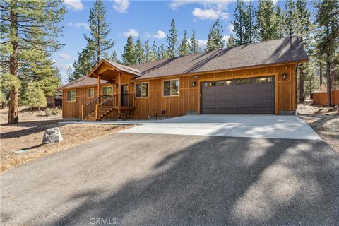 Photo of 46971 Sky View Dr, Big Bear City, CA 92314 (MLS # IV26030264)