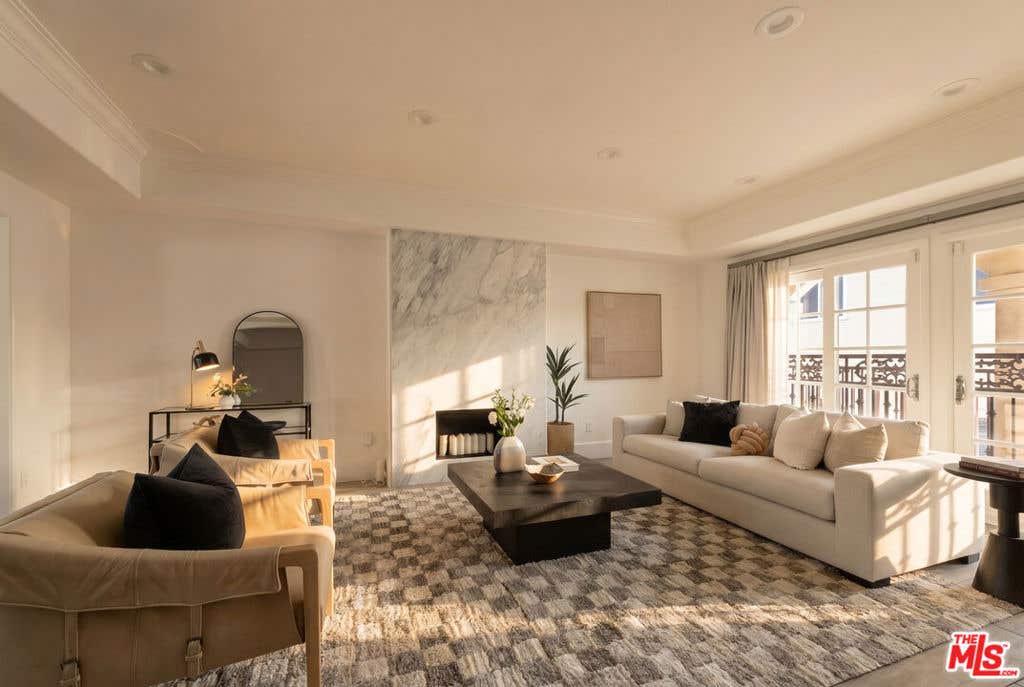 Photo of 11723 Mayfield Avenue #3, Los Angeles, CA 90049 (MLS # 26856733)