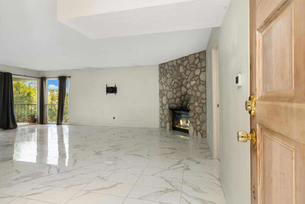 2014 Southridge Drive