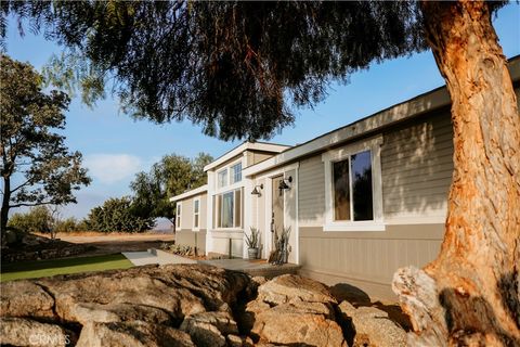 39220 Gray Squirrel Road Temecula CA 92592